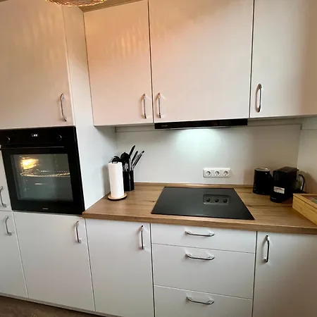 アパート Coming - Moderne Mit Naehe Zu Koeln Messe, Flughafen, Dom, Lanxess-arena - Schnelles Wlan, 2 Kostenlose Parkplaetze