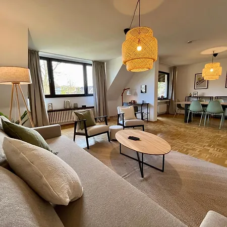 Appartamento Coming - Moderne Mit Naehe Zu Koeln Messe, Flughafen, Dom, Lanxess-arena - Schnelles Wlan, 2 Kostenlose Parkplaetze *