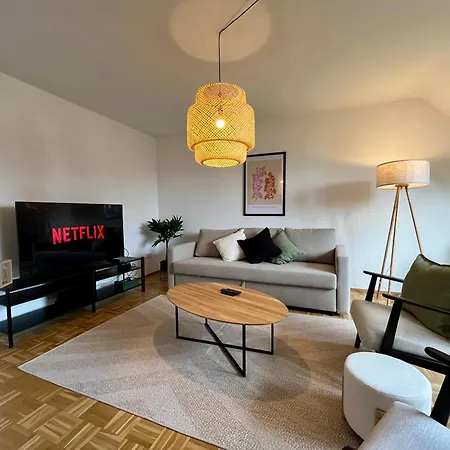 Coming - Moderne Mit Naehe Zu Koeln Messe, Flughafen, Dom, Lanxess-arena - Schnelles Wlan, 2 Kostenlose Parkplaetze