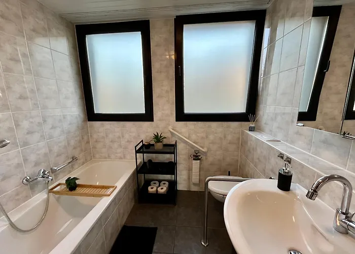 Coming - Moderne Mit Naehe Zu Koeln Messe, Flughafen, Dom, Lanxess-arena - Schnelles Wlan, 2 Kostenlose Parkplaetze Apartman Bergisch Gladbach